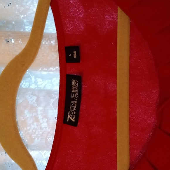 Blouse - Picture 2 of 4